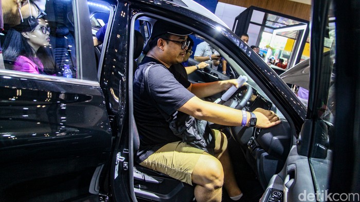 **Belajar dari Negara Tetangga dalam Memulihkan Industri Otomotif: Analisis Data Gaikindo Mei 2025**