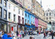 **Kisah Jalan Terpendek Sedunia, Panjangnya Cuma 2 Meter Saja** di Desa Cantik Skotlandia