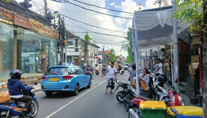**Waspada di Seminyak! Turis Arab Saudi Jadi Korban Penjambretan di Tengah Malam**