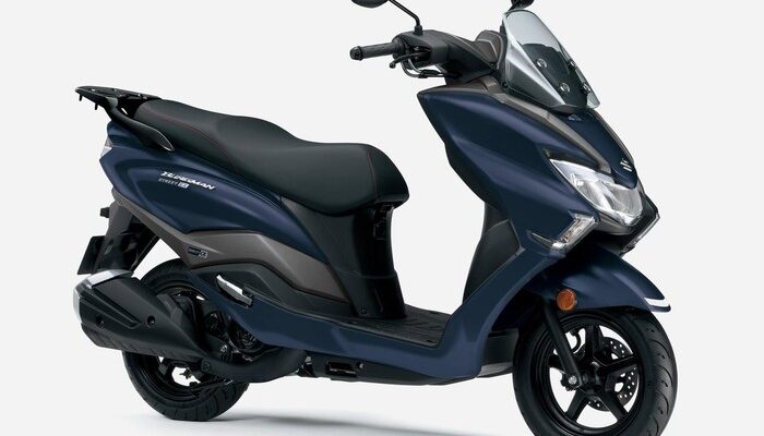 [Suzuki Burgman Street 125 EX Disegarkan, Jadi Bernuansa Sporty dan Ikonik] ; Penjelasan: [Judul ini menggabungkan kata kunci dengan sifat ikonik untuk menonjolkan daya tarik estetika motor.]