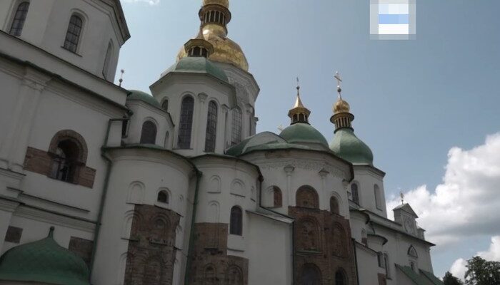 **Katedral Saint Sophia, Situs UNESCO Ukraina yang Pecah dalam Serbuan Rusia**