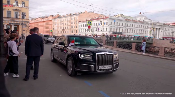 **Aurus Senat, Limo Mewah Rusia yang Jemput Prabowo di St. Petersburg**