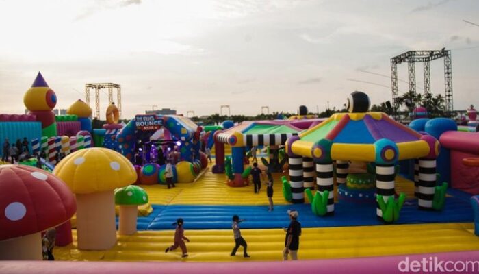**Wahana Inflatable Terbesar Dunia Hadir Pertama Kali di Indonesia, Jakarta Menyambut The Big Bounce Indonesia**