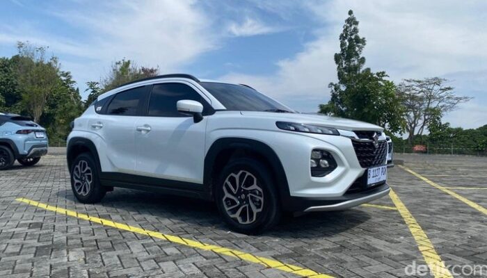 Suzuki Baleno Harus Ngalah Demi Fronx: Tantangan Baru dalam Kompetisi MPV?