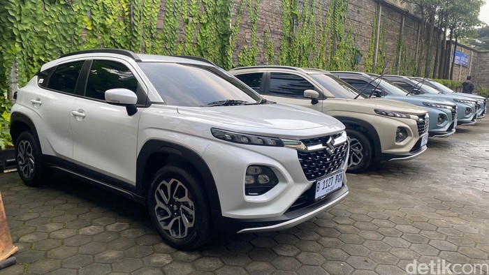 **Bikin Tenang, Ini Fitur Keselamatan Lengkap di Suzuki Fronx**