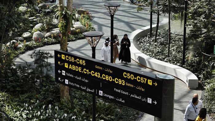 Ruang Udara Qatar Terbuka Kembali, Namun Perjalanan ke Timur Tengah Masih Berliku