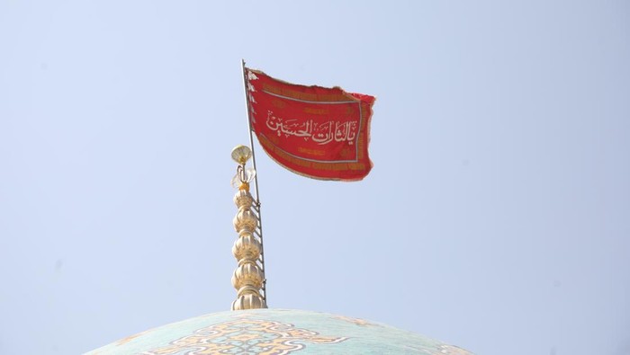 _Terpopuler: Arti Bendera Merah yang Dikibarkan Iran_ di Masjid Jamkaran, Qom
