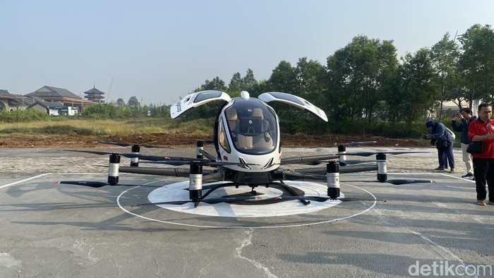 Taksi Terbang Mengudara di RI, Raffi Ahmad dan Rudy Salim Jadi Penumpang - Update 1