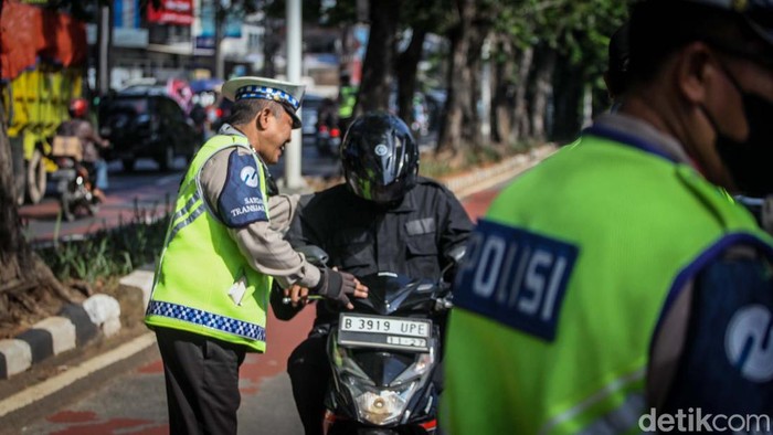 **Kendaraan Mati Pajak Bisa Kena Tilang? Penjelasan Lengkap dan Fakta**