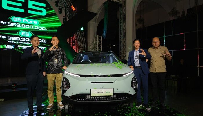 **Chery E5 Tanpa ‘Omoda’, Harga Turun Rp100 Juta, Performa Meningkat!**