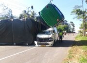 ODOL Gagal Tahan, Truk Nanjak Lagi-Lagi, Timpa HiAce, Tragedi Mencekam Kembali Terjadi!