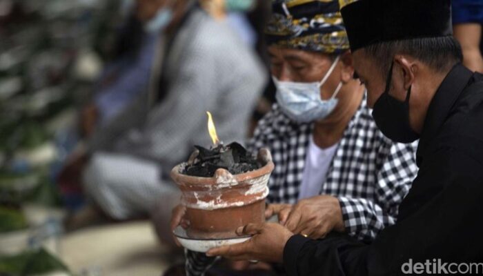 5 Destinasi Populer Perayaan Malam 1 Suro yang Wajib Dikunjungi