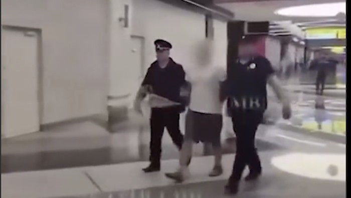 **Brutal! Balita Iran Dibanting di Bandara Moskow: Insiden Mengerikan di Sheremetyevo**