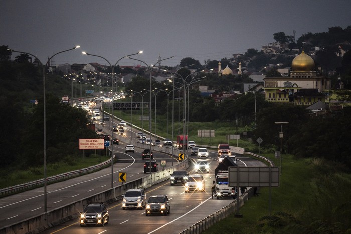 Lokasi Titik 0 KM Tol Trans-Jawa: Bukan di Surabaya, Inilah Faktanya!
