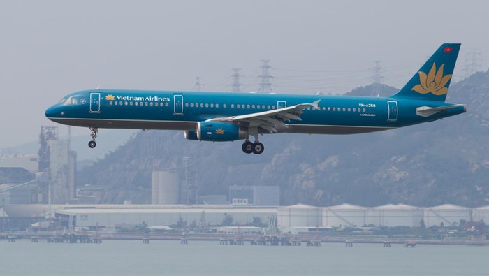 2 Pesawat Vietnam Airlines Senggolan di Bandara Hanoi: Insiden Eksotis di Noi Bai