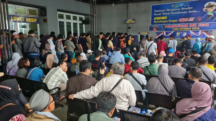 **Alasan Pemutihan Pajak Kendaraan Diperpanjang di Jawa Barat**