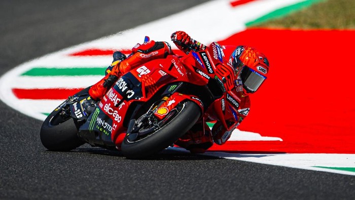 Hasil MotoGP Belanda 2025: Marquez Juara, Bezz Kedua, Pecco Ketiga - Update 1