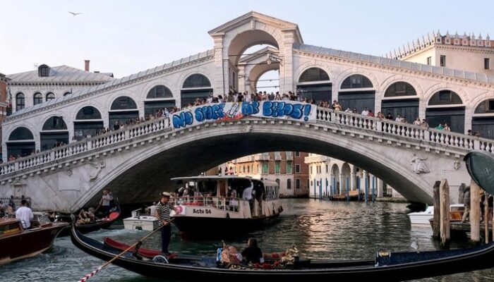 10 Tempat Wisata di Paris yang Jarang Diketahui