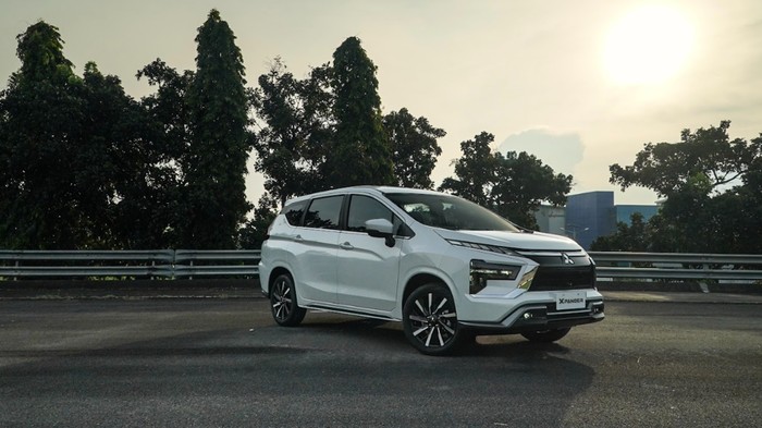 **Mitsubishi New Xpander: Penyegaran yang Meningkatkan Performa dan Kenyamanan**