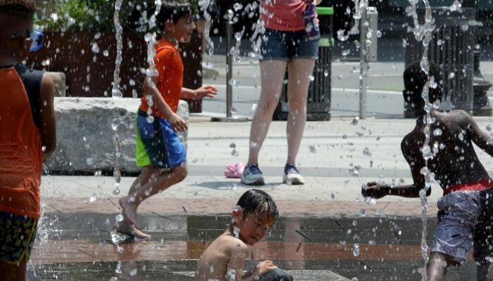 Panas Menyengat Eropa, 4 Negara Ini_dicapai 40 Derajat Celcius dalam Musim Terpanas Sejak 100 Tahun!