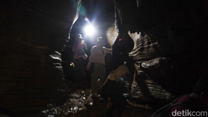 5 Destinasi Tenang yang Wajib Dikunjungi via Rel