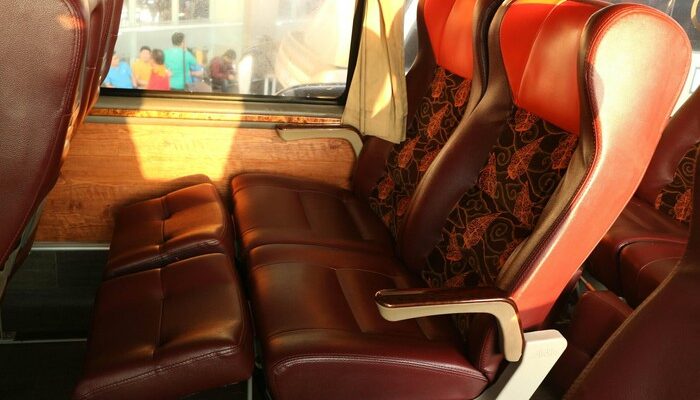 [Di Malaysia, Penumpang Bus AKAP Wajib Pakai Sabuk Pengaman: Kenapa Ini Penting?]