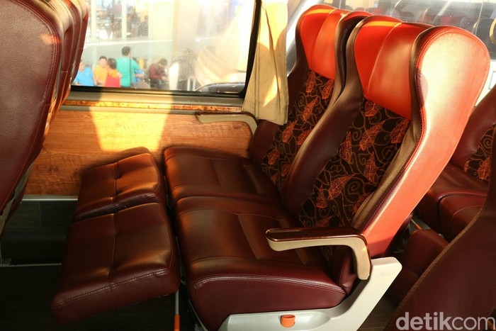 [Di Malaysia, Penumpang Bus AKAP Wajib Pakai Sabuk Pengaman: Kenapa Ini Penting?]