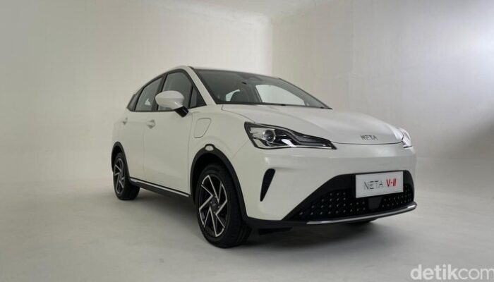 “Daftar Produsen China yang Kompak Pangkas Harga Mobil di Indonesia: Apa yang Tersembunyi?”