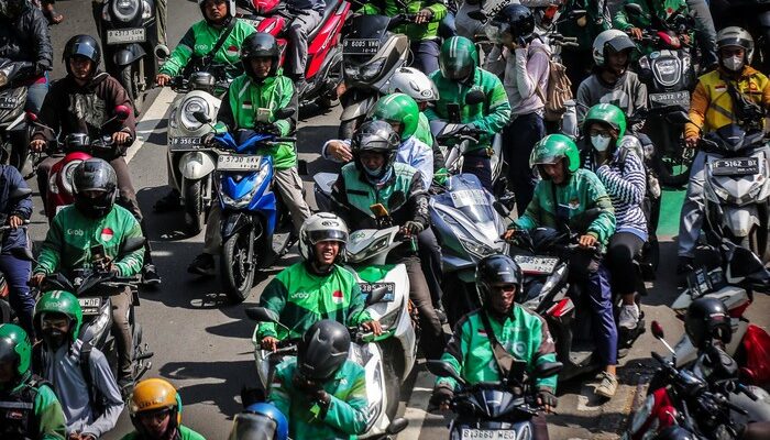 Ojol di Ambang Kenaikan Tarif: Apakah Ini Akhir dari Era Transportasi Hemat?