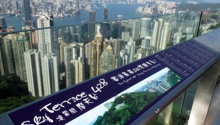 **Warga +62 Ditangkap Polisi Saat Liburan di Hong Kong, Tumblrnya Lukai Orang: Kisah Turis Indonesia di The Peak Tower**