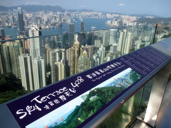 **Warga +62 Ditangkap Polisi Saat Liburan di Hong Kong, Tumblrnya Lukai Orang: Kisah Turis Indonesia di The Peak Tower**