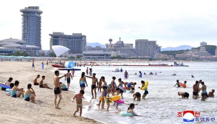 **Dive into Wonsan Kalma: Korea Utara’s New Water Wonderland**