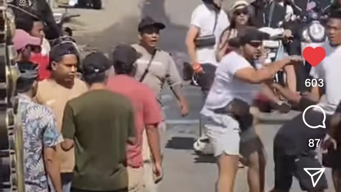 **3 Bule Ribut-ribut dan Viral di Nusa Penida, Pesona Eksotis Pulau Ini Bikin Wajib Dikunjungi!**