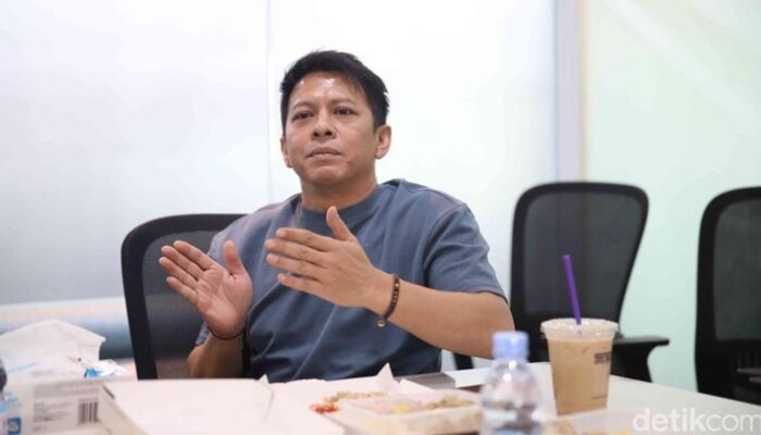 Ini Motor yang Dipakai Ariel Noah buat Harian – Update 1