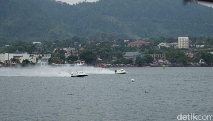 **Danau Toba Bakal Punya Pantai? 22 Km Keindahan Baru Menanti!**