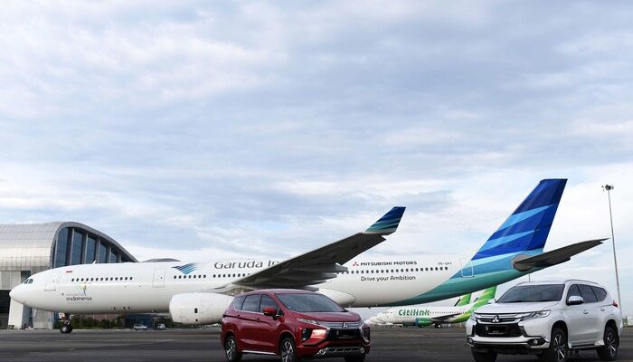 “Out of The Box, Mistubishi Rangkul Garuda Indonesia dan Tahilalats! Kolaborasi Apa Nih? Bongkar Misteri di Dunia Otomotif!”