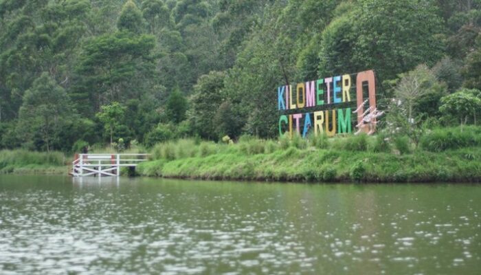 “Bebasnya Mitos Ikan Raksasa Citarum, Misteri yang Terus Menghipnotis Para Penjelajah”