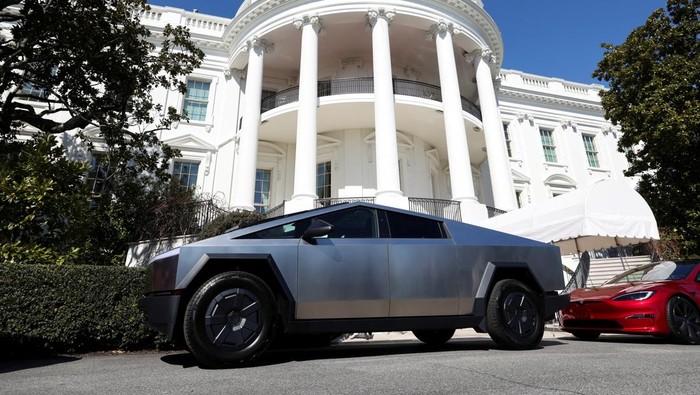 Saham Tesla Menyusut Rp 1,1 T Gegara Elon Musk Umumkan Bikin Partai - Update 1