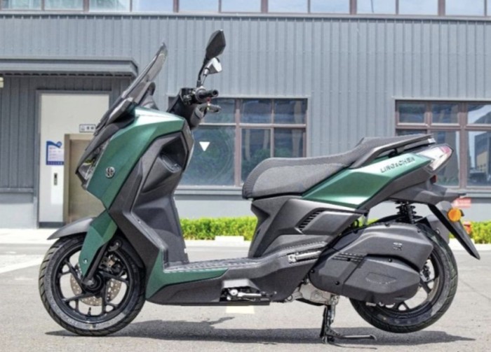 Mirip Xmax, Motor Matic China Harga Rp 22 Jutaan, Beli Sekarang! #MotorMaticMurah #XmaxImposter #OtomotifTren #ChinaInovasi