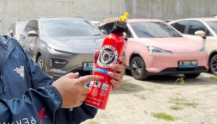 “Panduan Teknis: Cara Aman Menggunakan APAR di Mobil Listrik”