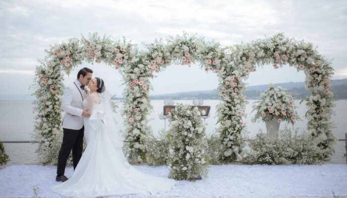 Menara Doa Sinatapan: Menikah di Bawah Langit Danau Toba!