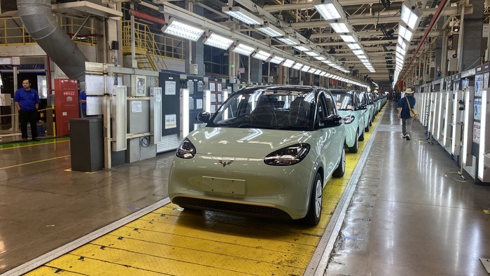 **Wuling, 8 Tahun Mengubah Industri Otomotif Indonesia: 165 Ribu Unit yang Membuktikan Performa Berkualitas**