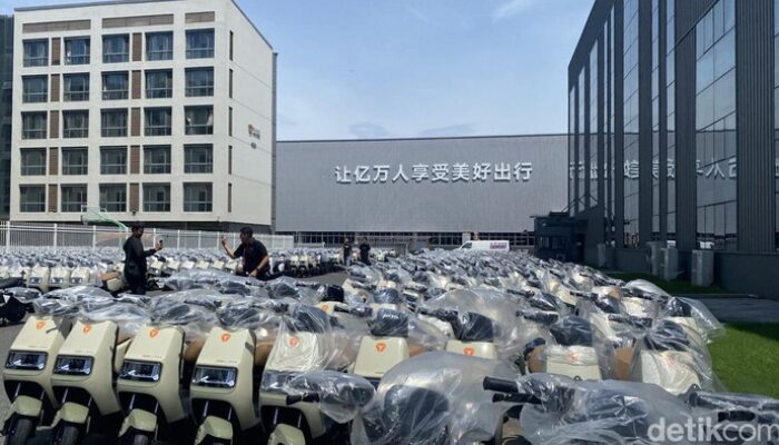“Yadea’s Largest Smart Manufacturing Plant in China: A Major Electric Vehicle Hub”