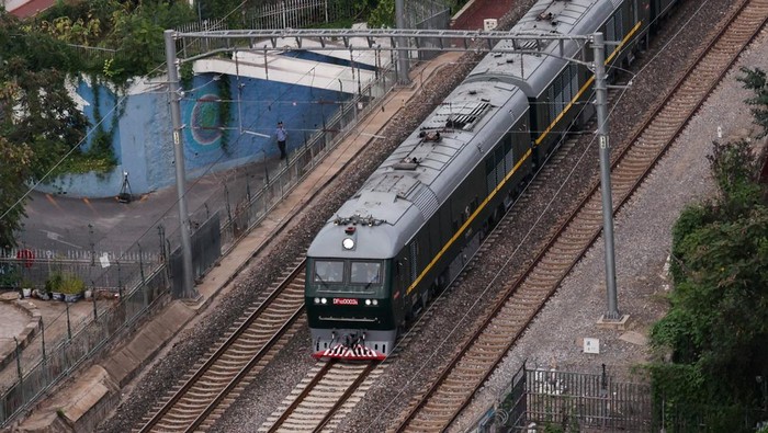 **Mengenal Kereta Lambat yang Dinaiki Kim Jong Un ke China: Perjalanan Eksotis melalui Rel Sejarah**