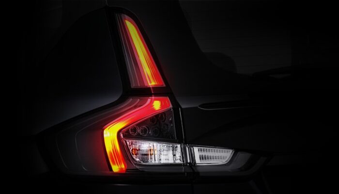 Suzuki Kenalkan XL7 Hybrid Alpha Kuro: Aksen Hitam Eksklusif, Segini Harganya – Update 1