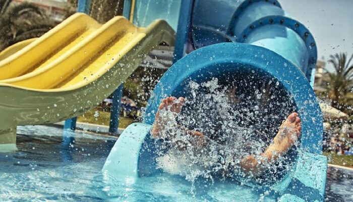 **Rayakan Ulang Tahun Anak di Brosko Volna Aqua Park, Khabarovsk**