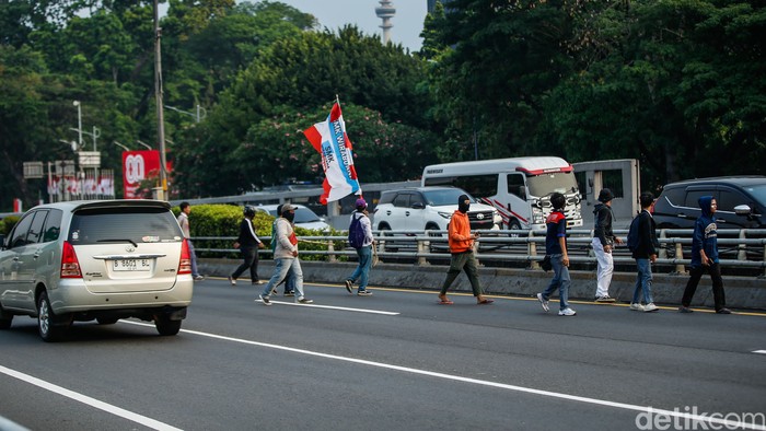 **Terjebak Dikeramaian saat Berkendara, Ini Tips Agar Bisa Selamat dari Auto2000**
