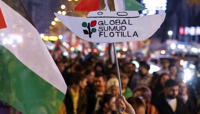 “Palestina yang Menantikan Kedatangan Global Sumud Flotilla: Kapal Harapan atau Konfrontasi?”
