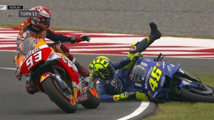 **Tahukah Kamu? Rossi Tak Pernah Juara Dunia Selama Ada Marquez di MotoGP**