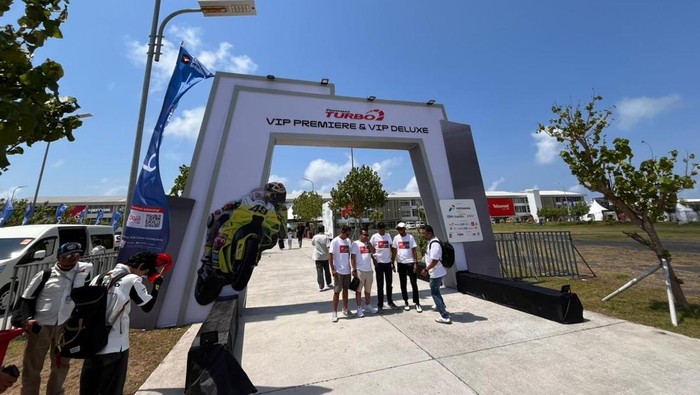 [Mengintip Harga Tiket Rp 15 Juta, Ini Pengalaman Nonton MotoGP Mandalika 2025 yang Mewah]